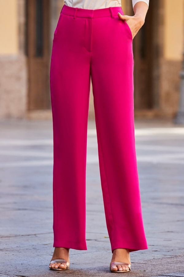 pink trouser